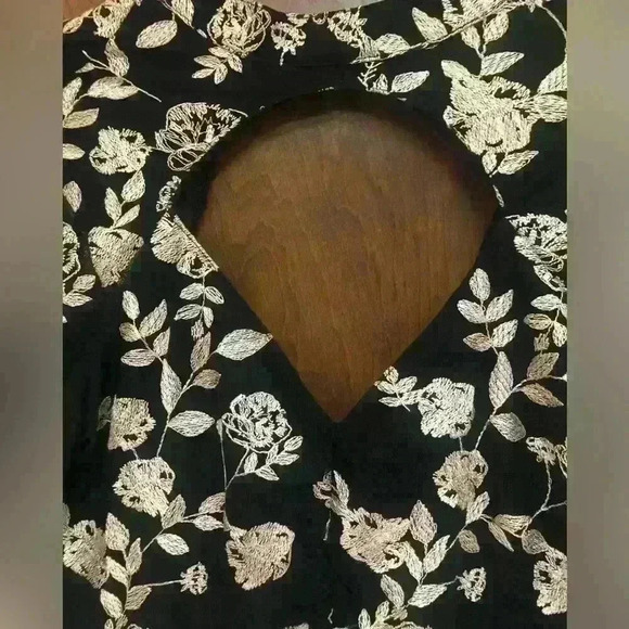 ALTAR’D STATE BLACK CUT-OUT LACE FIT & FLARE MINI FORMAL PARTY DRESS SIZE SM - Picture 4 of 12